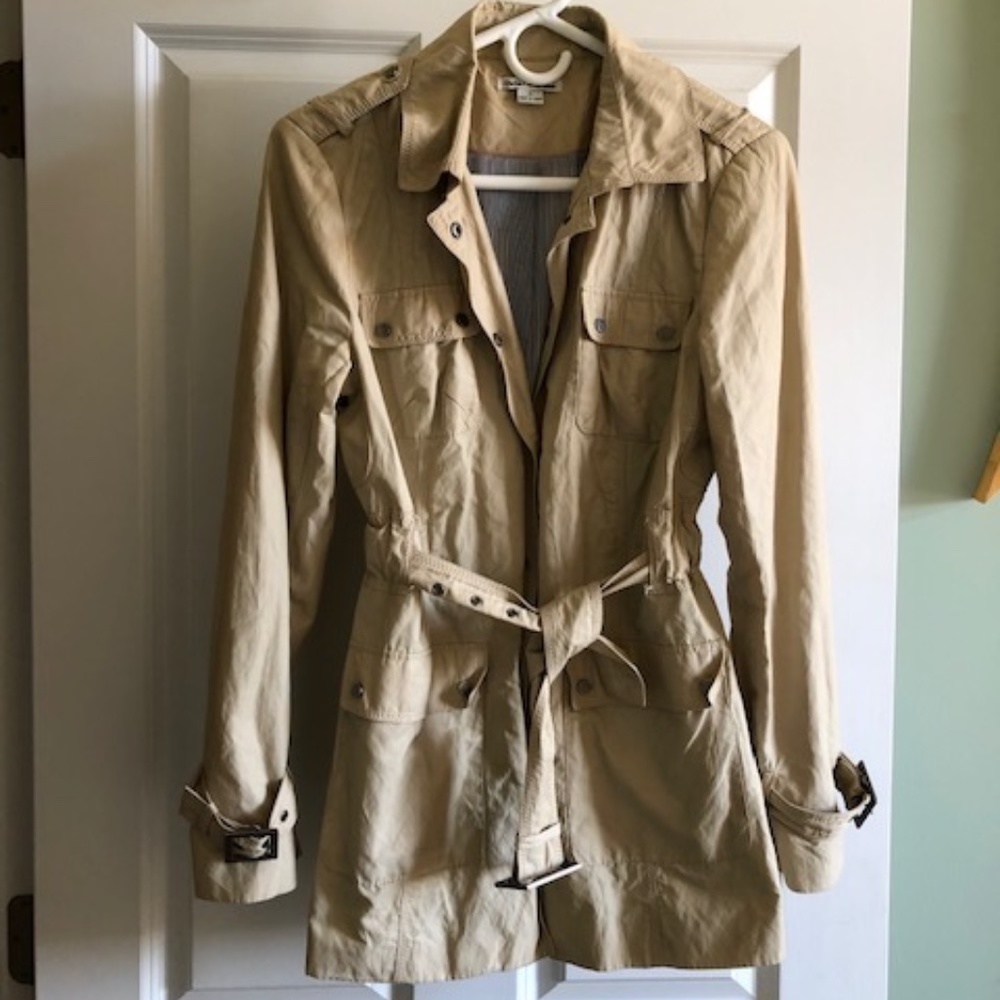 Dalia Collection spring trench w stripe lining